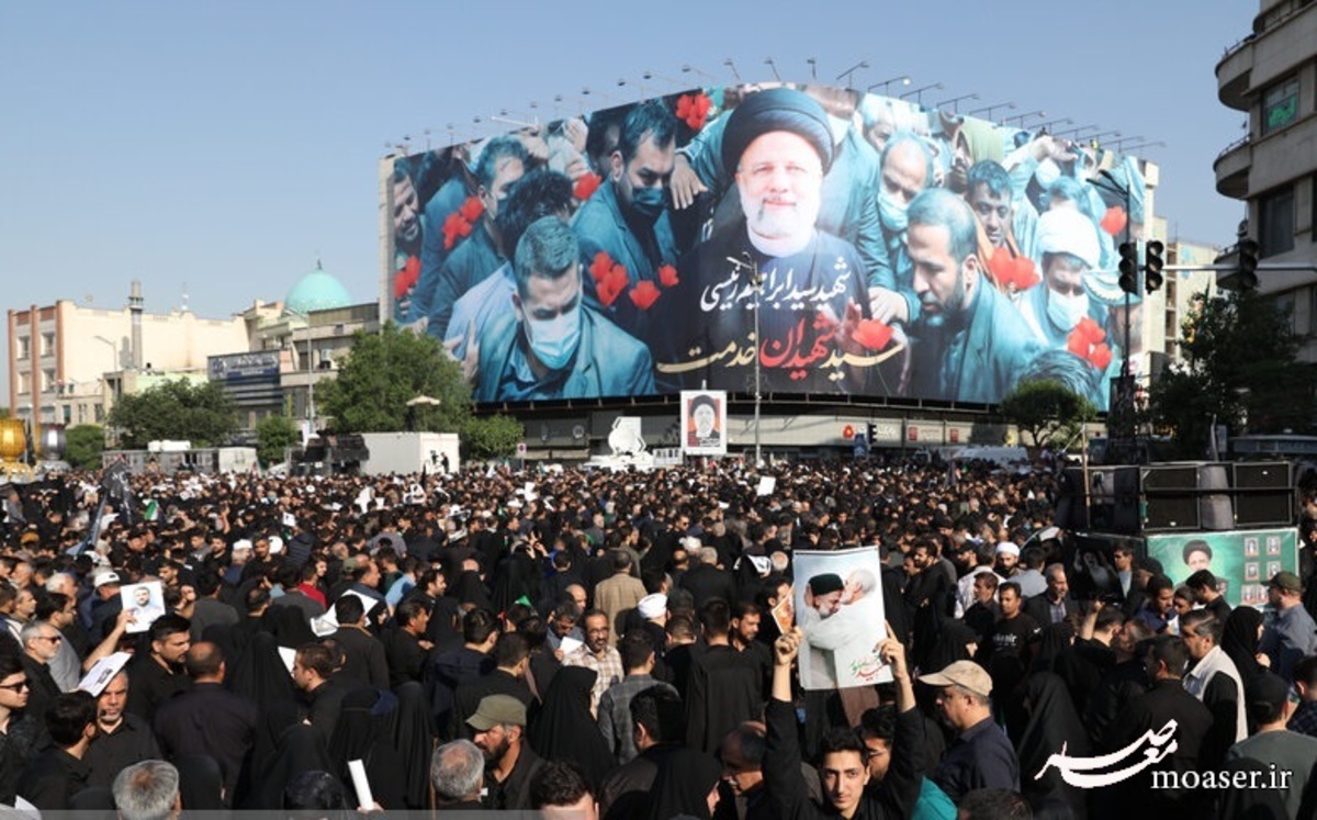 موج جمعیت تهرانی‌ها برای تشییع شهدای خدمت