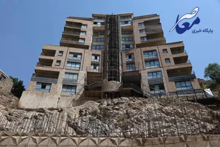 تخریب ساختمان ۱۰ طبقه غیرمجاز در میگون با حکم قطعی دادگاه