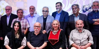 علیرضا داوودنژادنشان درجه یک هنری گرفت